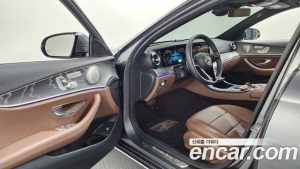 Mercedes-Benz E-Class E350 4MATIC Exclusive 2023 года из Южной Кореи