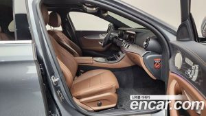 Mercedes-Benz E-Class E350 4MATIC Exclusive 2023 года из Южной Кореи
