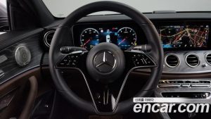 Mercedes-Benz E-Class E350 4MATIC Exclusive 2023 года из Южной Кореи