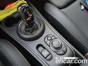 Mini Countryman CLASSIC Plus COMFORT PACK 2023 года из Южной Кореи