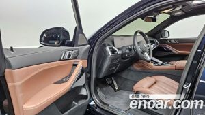 BMW X6 xDrive40d M Sport Online Exclusive 2025 года из Южной Кореи