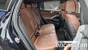 BMW X6 xDrive40d M Sport Online Exclusive 2025 года из Южной Кореи