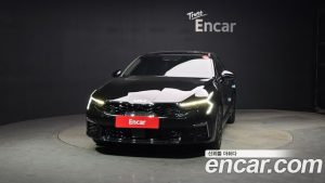 Kia K5 Noblesse 2025 года из Южной Кореи