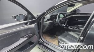 Kia K5 Noblesse 2025 года из Южной Кореи