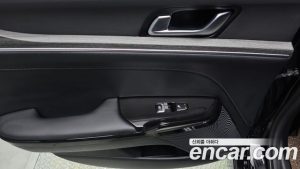 Kia K5 Noblesse 2025 года из Южной Кореи