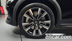 Volvo V60 B5 ULTIMATE AWD 2024 года из Южной Кореи