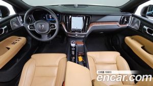 Volvo V60 B5 ULTIMATE AWD 2024 года из Южной Кореи