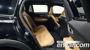 Volvo V60 B5 ULTIMATE AWD 2024 года из Южной Кореи