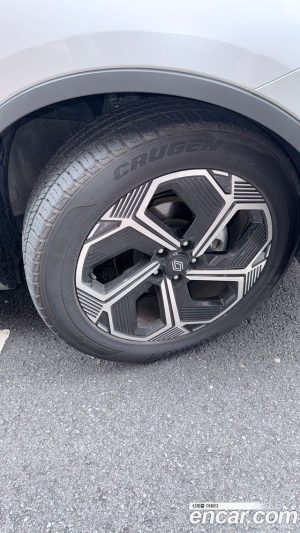 Renault-KoreaSamsung QM6 Бензин 2WD RE Signature 2025 года из Южной Кореи