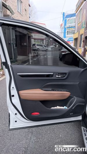 Renault-KoreaSamsung QM6 Бензин 2WD RE Signature 2025 года из Южной Кореи