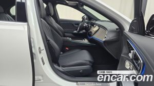 Mercedes-Benz E-Class E300 4MATIC Exclusive 2025 года из Южной Кореи