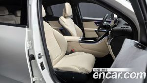Mercedes-Benz GLC-Class GLC300 4MATIC Avantgarde Coupe 2025 года из Южной Кореи