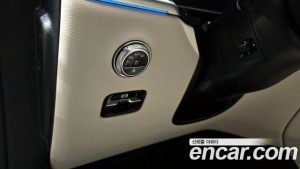 Mercedes-Benz GLC-Class GLC300 4MATIC Avantgarde Coupe 2025 года из Южной Кореи