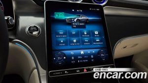 Mercedes-Benz GLC-Class GLC300 4MATIC Avantgarde Coupe 2025 года из Южной Кореи
