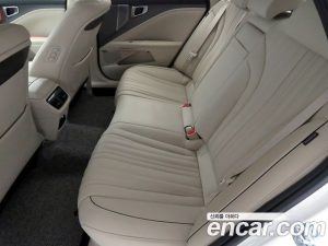 Kia K8 Signature 2025 года из Южной Кореи