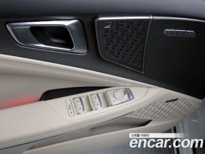 Kia K8 Signature 2025 года из Южной Кореи