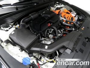 Kia K8 Signature 2025 года из Южной Кореи