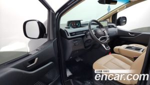 Hyundai Staria HEV 1.6 Tourer 9-Seater 2025 года из Южной Кореи
