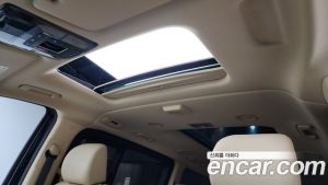 Hyundai Staria HEV 1.6 Tourer 9-Seater 2025 года из Южной Кореи