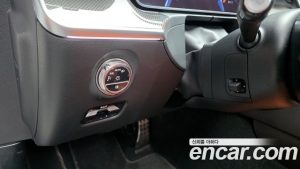 Mercedes-Benz C-Class C200 AMG Line 2025 года из Южной Кореи