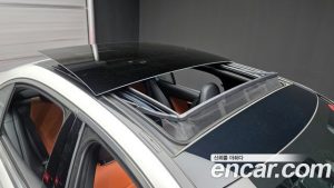 Mercedes-Benz C-Class C200 AMG Line 2025 года из Южной Кореи