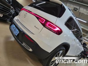 Mercedes-Benz EQB EQB300 4MATIC 2024 года из Южной Кореи
