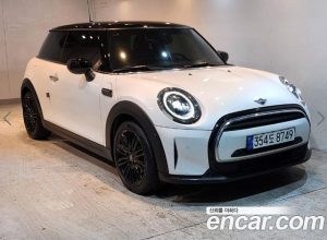 Mini Cooper CLASSIC Plus 2024 года из Южной Кореи