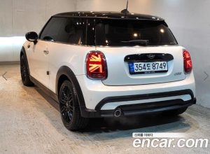 Mini Cooper CLASSIC Plus 2024 года из Южной Кореи