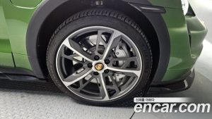 Porsche Taycan Turbo CROSS TURISMO 2022 года из Южной Кореи