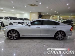 Volvo S90 B6 AWD Inscription 2022 года из Южной Кореи