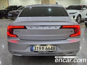 Volvo S90 B6 AWD Inscription 2022 года из Южной Кореи