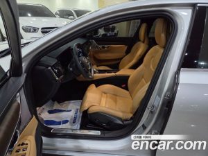 Volvo S90 B6 AWD Inscription 2022 года из Южной Кореи