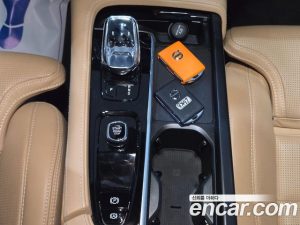 Volvo S90 B6 AWD Inscription 2022 года из Южной Кореи