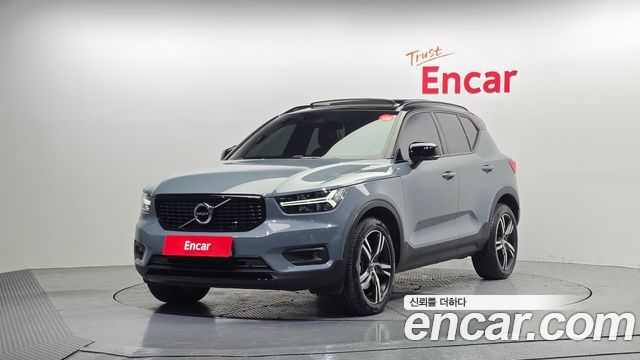 Volvo XC40 B4 R- 2022 года из Кореи