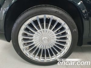 Mercedes-Benz GLS-Class Maybach GLS600 4MATIC 2023 года из Южной Кореи