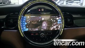 Mini Cooper CLASSIC 2024 года из Южной Кореи