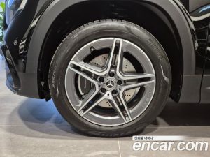 Mercedes-Benz GLB-Class GLB250 4MATIC 2025 года из Южной Кореи