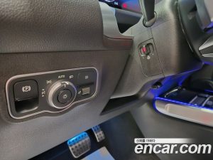 Mercedes-Benz GLB-Class GLB250 4MATIC 2025 года из Южной Кореи