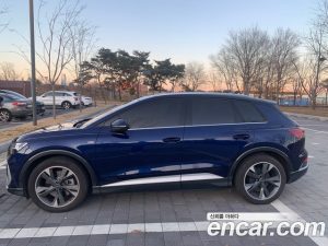 Audi Q4 e-tron 40 Premium 2024 года из Южной Кореи