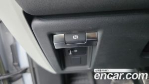 Land Rover Defender 90 D250 SE 2023 года из Южной Кореи