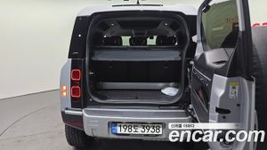Land Rover Defender 90 D250 SE 2023 года из Южной Кореи
