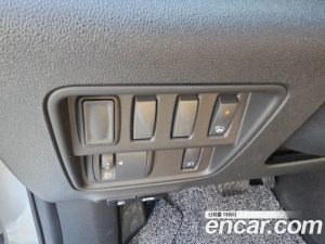 Renault-KoreaSamsung QM6 2.0 LPe RE 2WD 2025 года из Южной Кореи