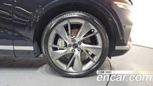 Genesis GV70 2.5T Бензин 2WD 2025 года из Южной Кореи