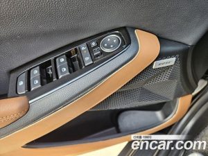 Kia Seltos Бензин 1.6 Turbo 2WD 2024 года из Южной Кореи