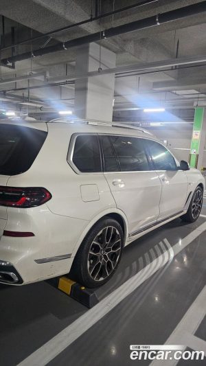 BMW X7 xDrive 40i M Sport 7-Seater 2024 года из Южной Кореи