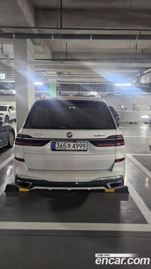 BMW X7 xDrive 40i M Sport 7-Seater 2024 года из Южной Кореи