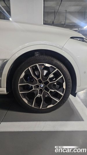 BMW X7 xDrive 40i M Sport 7-Seater 2024 года из Южной Кореи