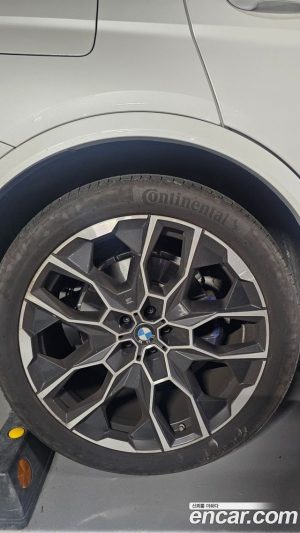 BMW X7 xDrive 40i M Sport 7-Seater 2024 года из Южной Кореи