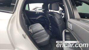 BMW X6 xDrive40i M Sport 2024 года из Южной Кореи