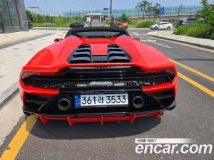 Lamborghini Huracan LP640-4 EVO SPYDER 2023 года из Южной Кореи